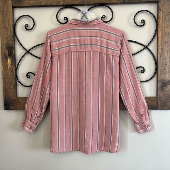 American Eagle Oversized Long Sleeve Button Striped Blouse Size M - Picture 3 of 11